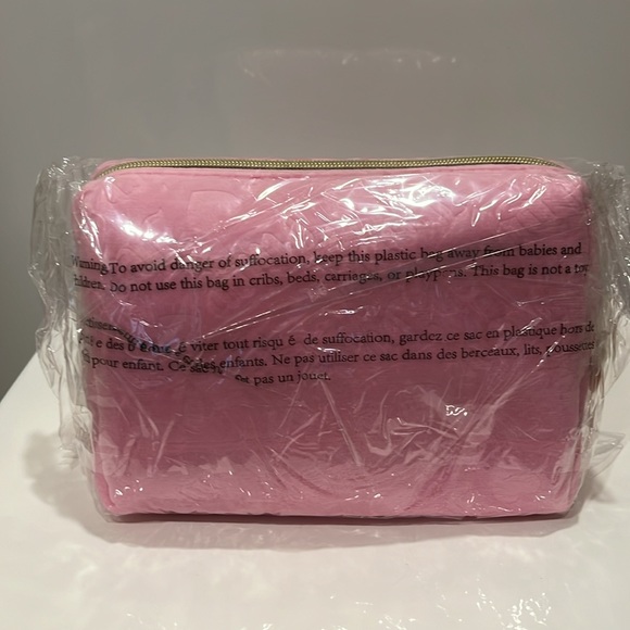 Juicy Couture Travel Cosmetic Bag NWT 9” x 7” - Picture 7 of 7